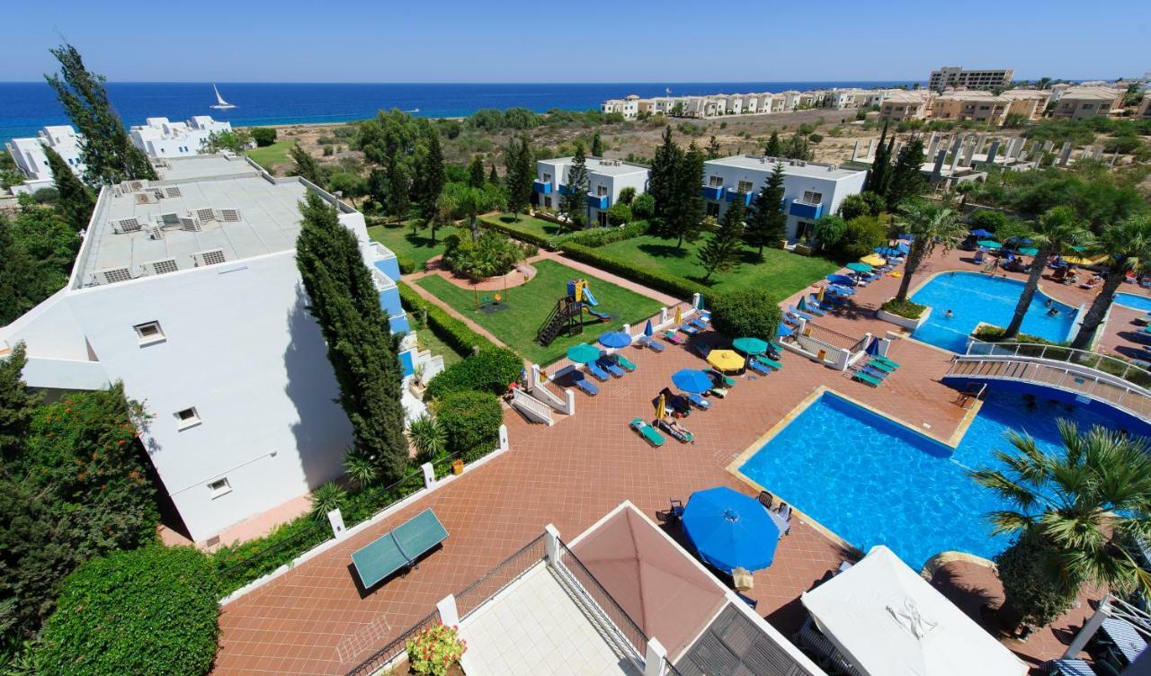 Paramount Hotel Apartments Protaras Exterior photo
